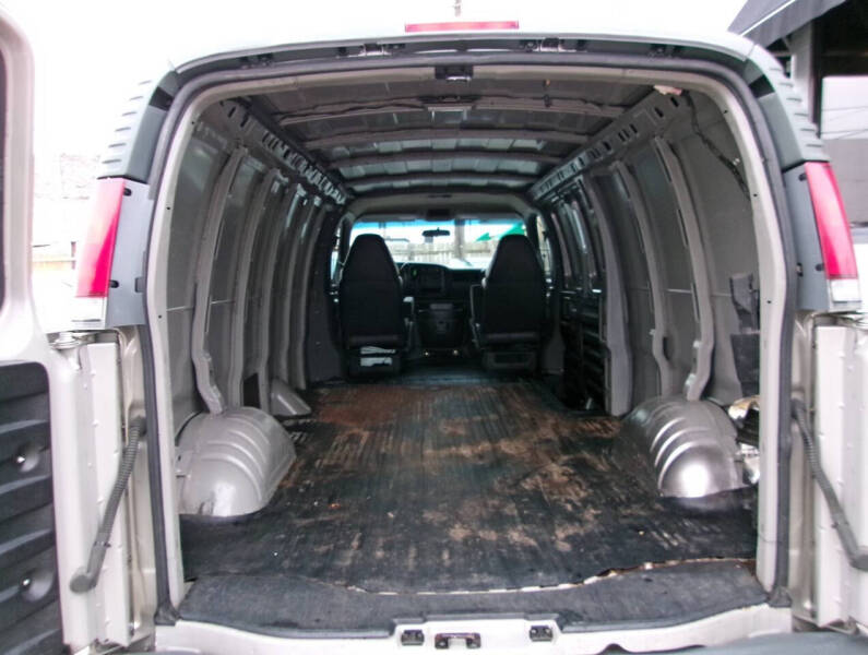 2001 Chevrolet Express G2500