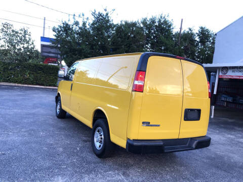 2020 Chevrolet Express 2500