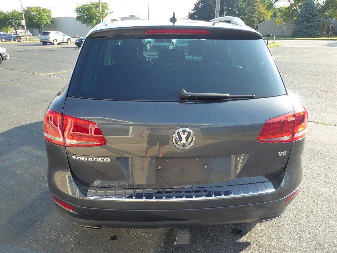 2014 Volkswagen Touareg for sale at Lakeshore Autos in Holland, MI