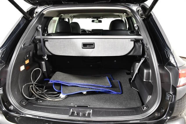 2025 Mitsubishi Outlander PHEV SE