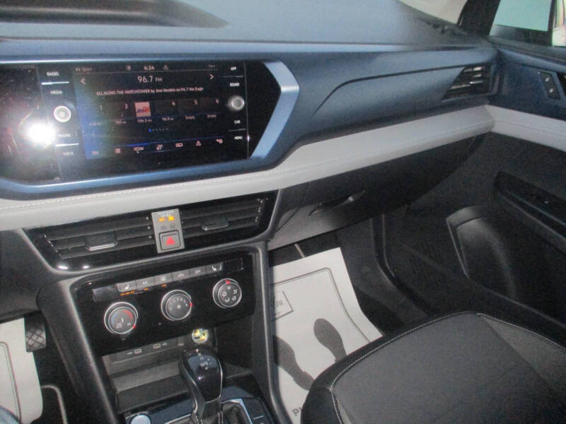 2023 Volkswagen Taos SE 4Motion