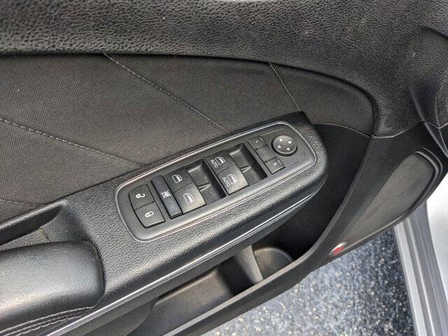 2016 Dodge Charger 14
