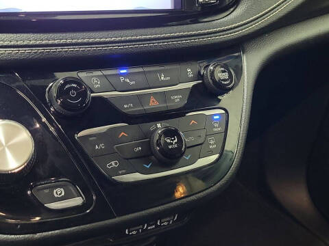 2021 Chrysler Pacifica Touring