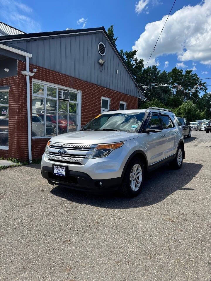 Black 2015 Ford Explorer XLT AWD XLT 4dr SUV 1