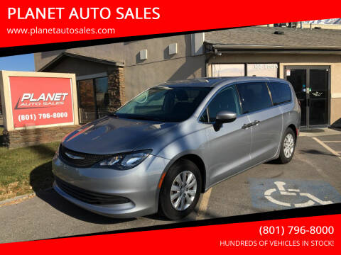 2018 Chrysler Pacifica for sale at PLANET AUTO SALES in Lindon UT
