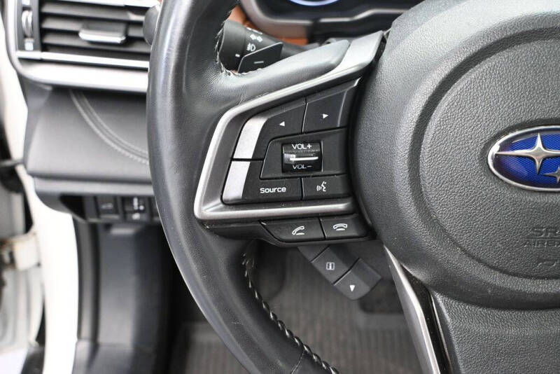 2022 Subaru Outback Touring XT