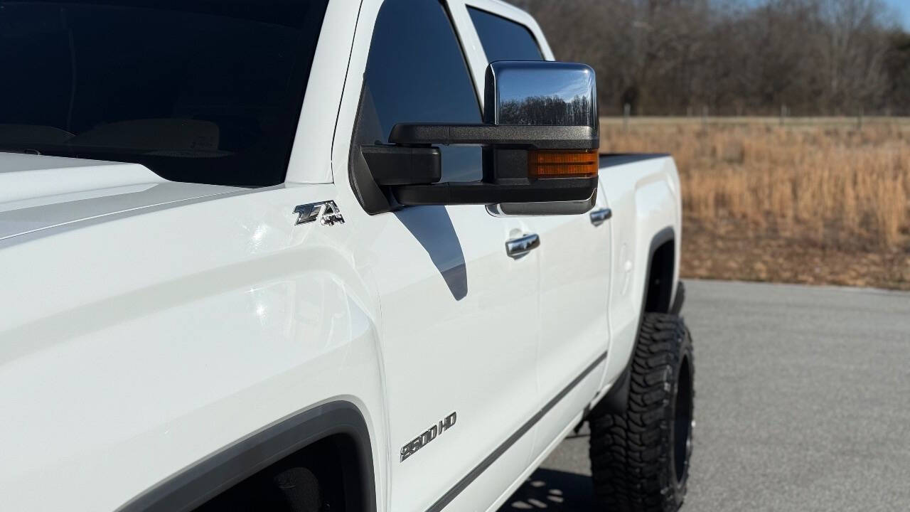 GMCSierra 2500HD25