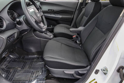 2025 Nissan Kicks Play S