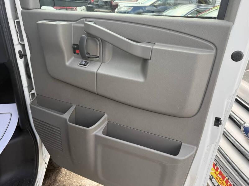 2020 Chevrolet Express 2500