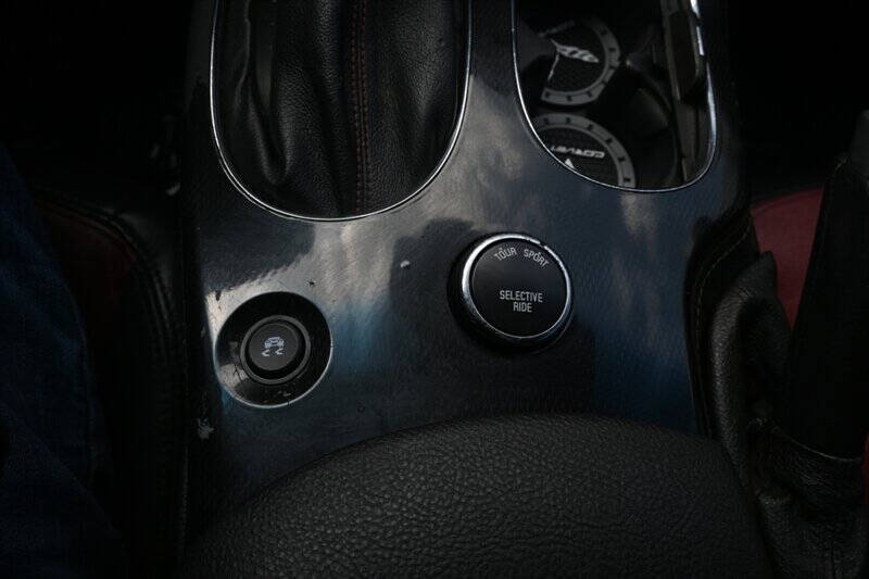 2008 Chevrolet Corvette Indy 500 Pace Car Replica