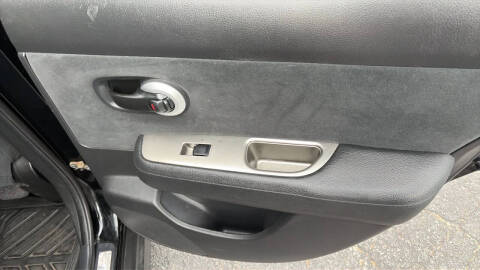 2012 Nissan Versa 1.8 S