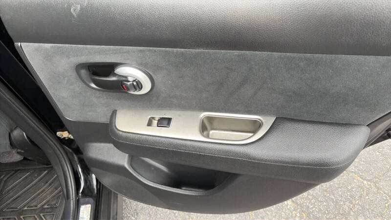 2012 Nissan Versa 1.8 S