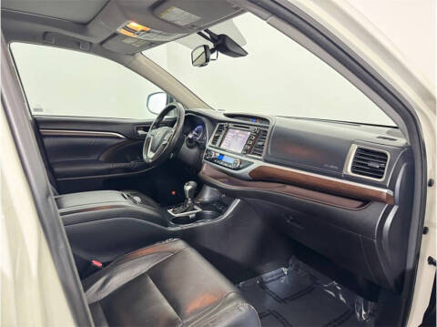 2015 Toyota Highlander Limited Platinum