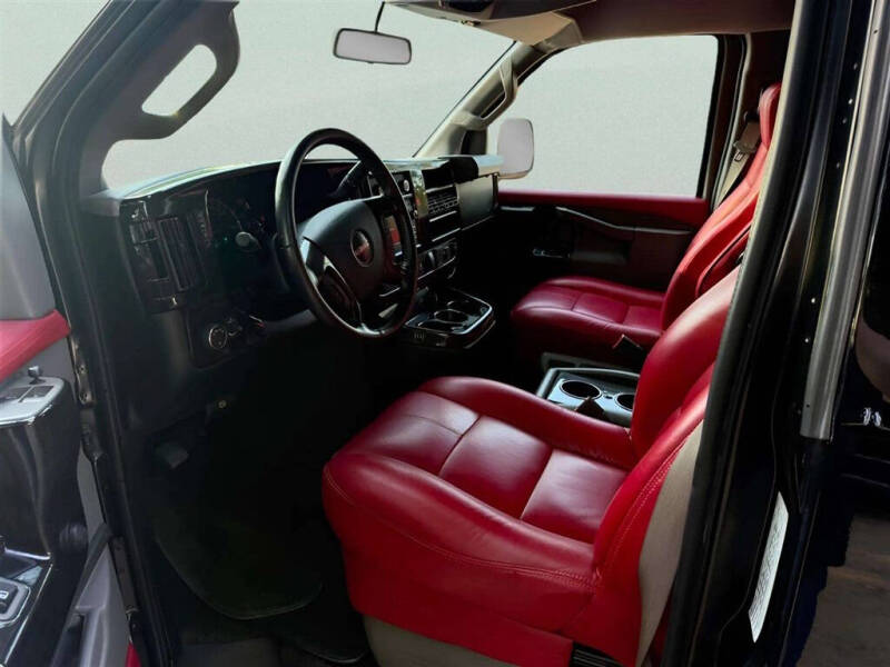 2018 GMC Savana 2500