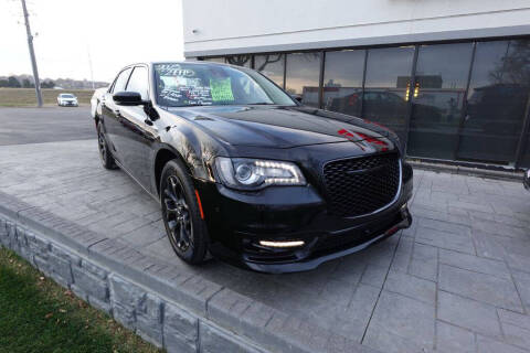 2023 Chrysler 300 Touring L