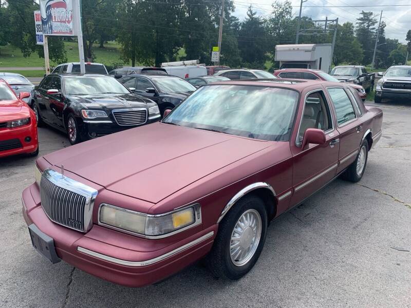 1997 Lincoln Town Car for sale at Honor Auto Sales in Madison TN