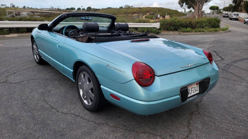 2002 Ford Thunderbird Deluxe