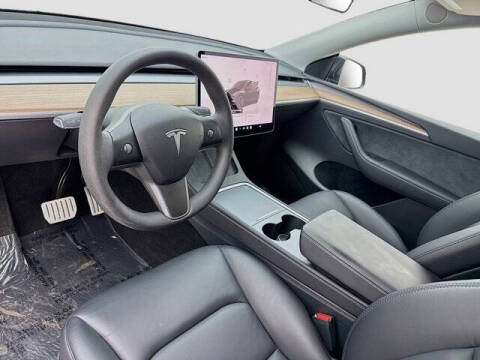2025 Tesla Model Y Performance