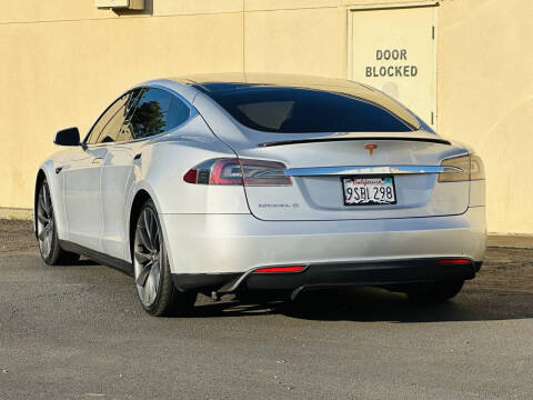 2013 Tesla Model S