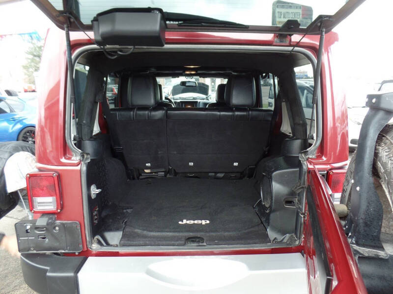 2012 Jeep Wrangler Unlimited Sahara