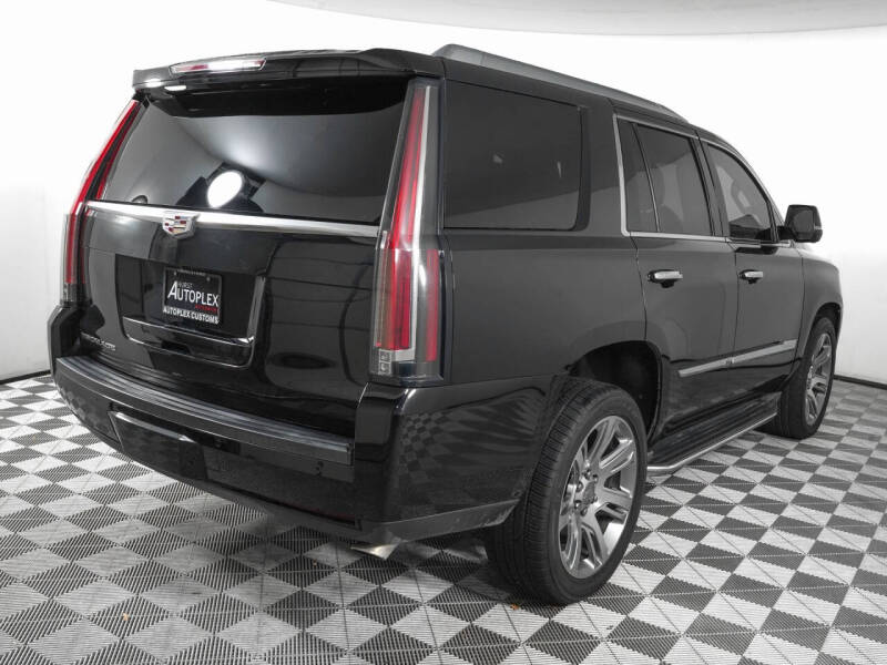 2015 Cadillac Escalade Luxury
