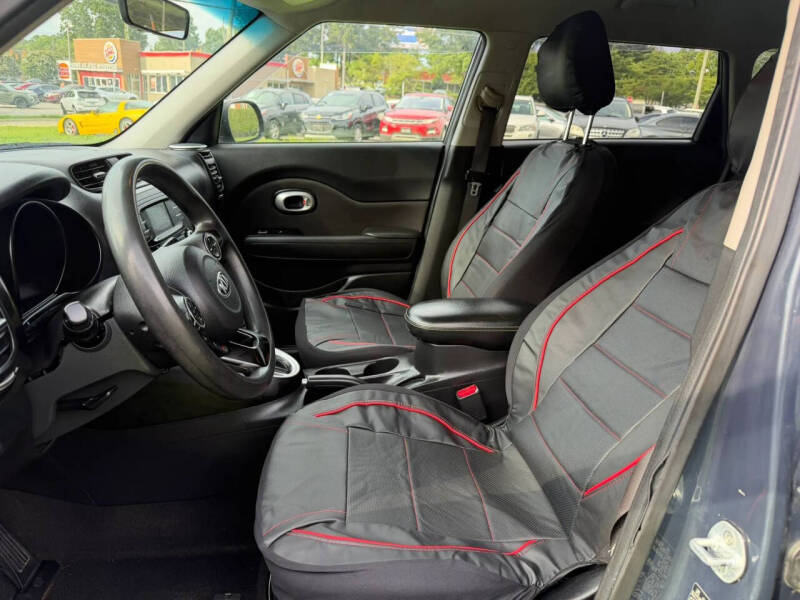 2016 Kia Soul +