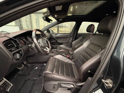 2021 Volkswagen Golf GTI SE