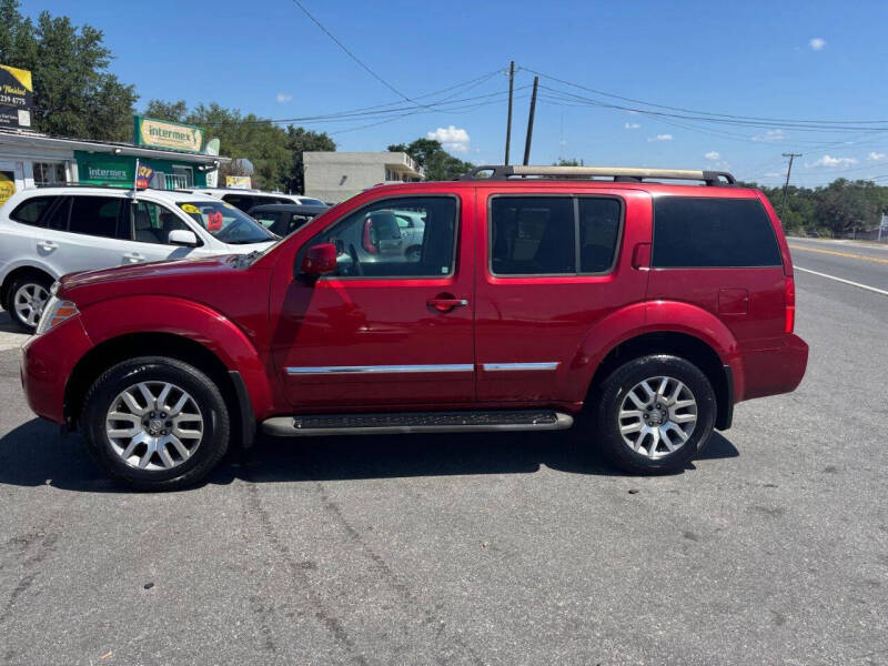 2012 Nissan Pathfinder LE