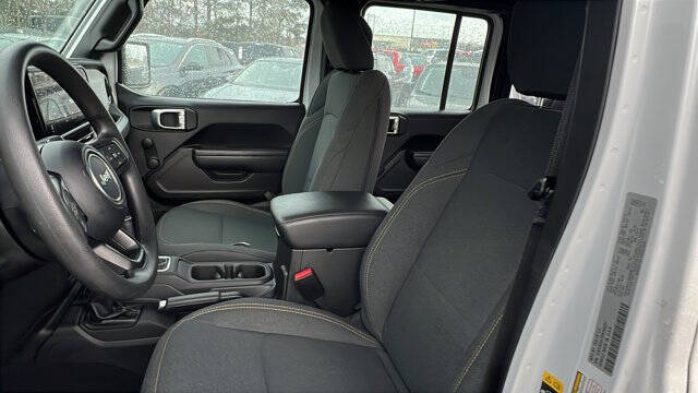 2024 Jeep Wrangler Sport