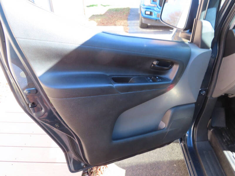 2019 Nissan NV200 SV