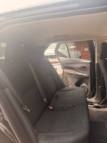 2022 Nissan Kicks S