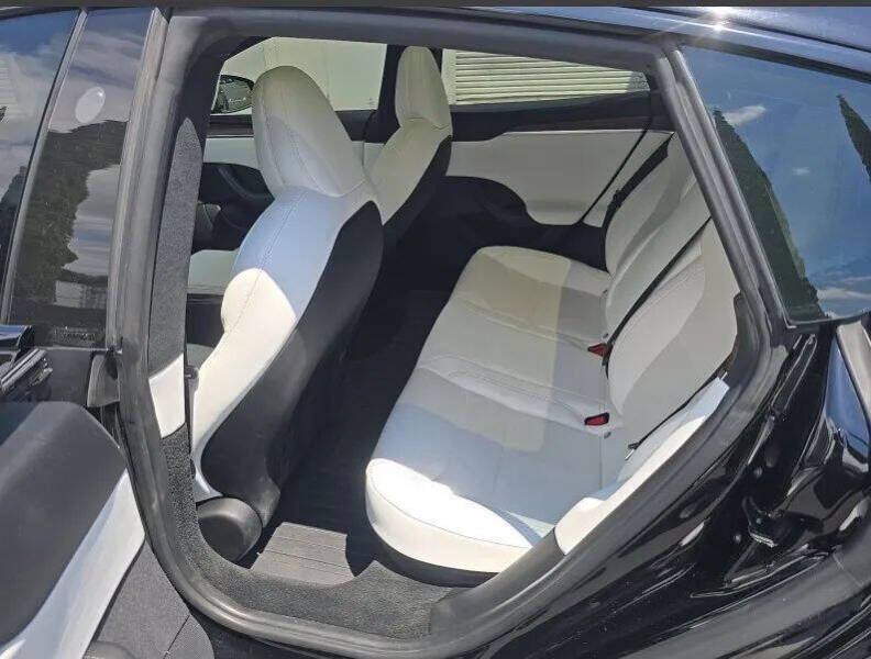 2022 Tesla Model S