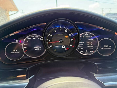 2017 Porsche Panamera 4