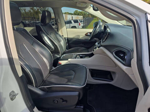 2022 Chrysler Pacifica Hybrid Limited