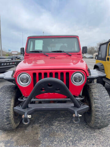 2001 Jeep Wrangler for sale at LEE AUTO SALES in McAlester OK