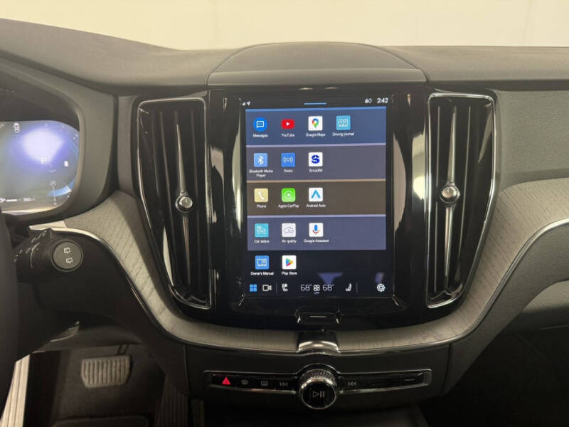 2025 Volvo XC60 B5 Plus Dark Theme