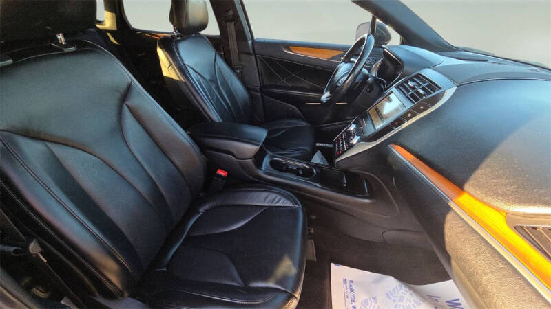 2019 Lincoln MKC Select