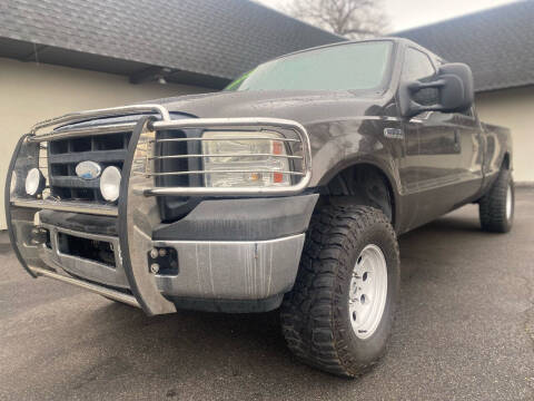 2006 Ford F-250 Super Duty for sale at Tri City Car Sales, LLC in Kennewick WA