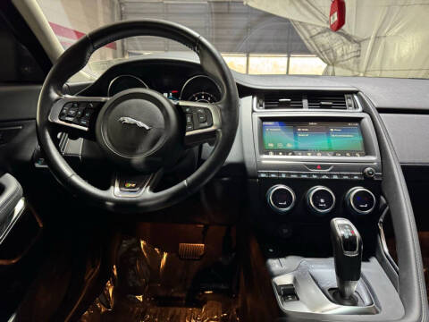 2020 Jaguar E-PACE P250 SE