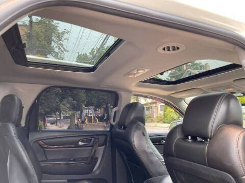 2013 GMC Acadia Denali