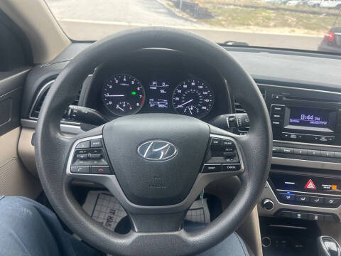 2017 Hyundai Elantra