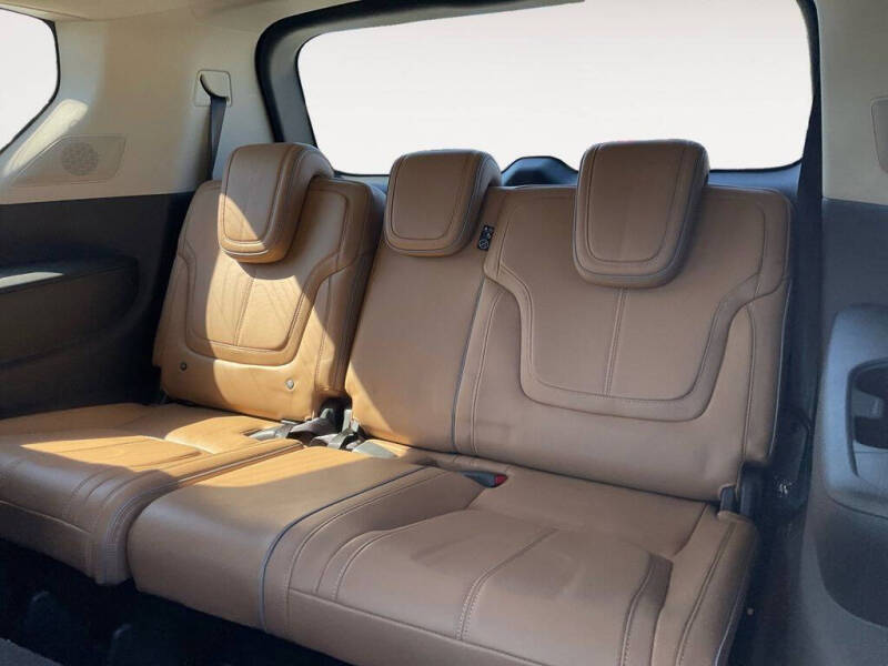 2025 Infiniti QX80 Sensory