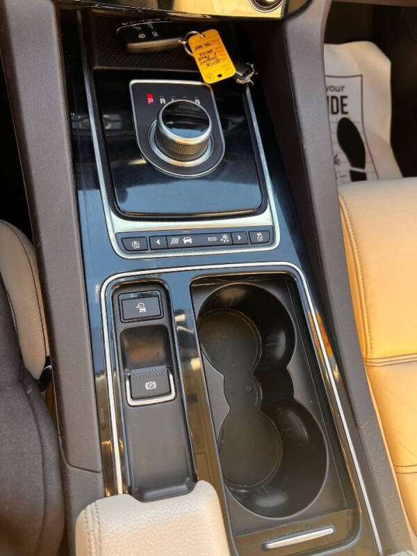 2018 Jaguar F-PACE 35t Prestige