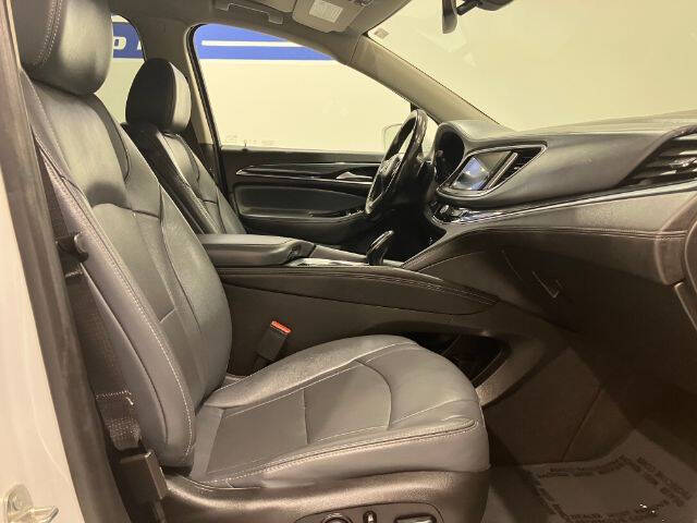 2020 Buick Enclave Essence