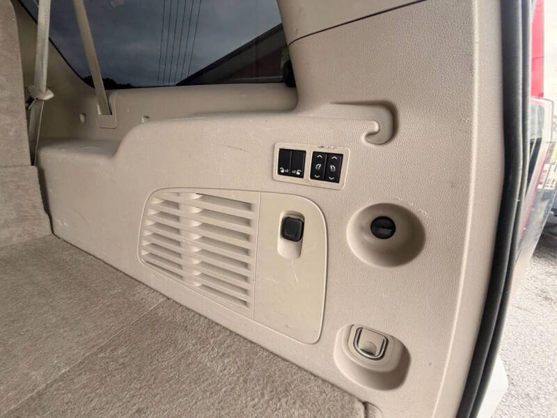 2017 Cadillac Escalade ESV Premium Luxury