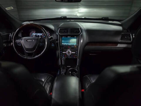 2017 Ford Explorer Platinum