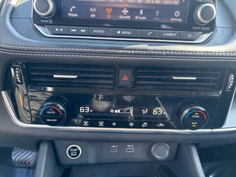 2022 Nissan Rogue SV