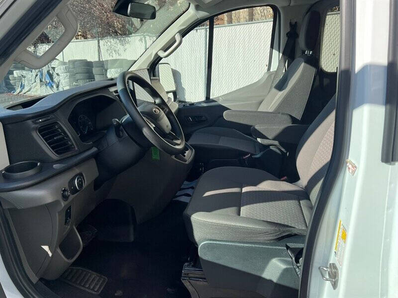 2023 Ford Transit 350 XLT