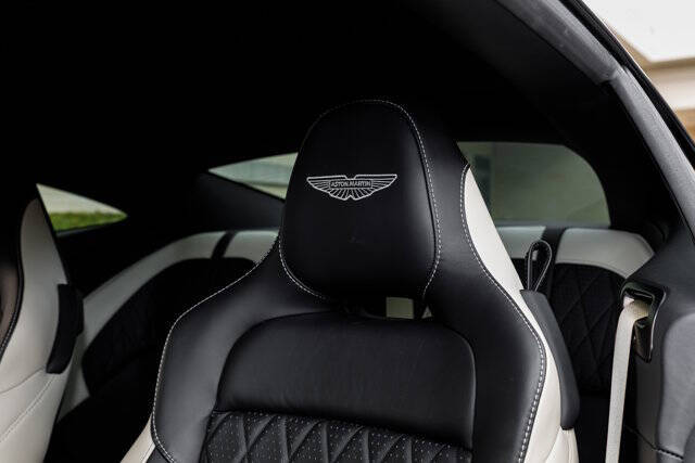 2024 Aston Martin DB12 V8