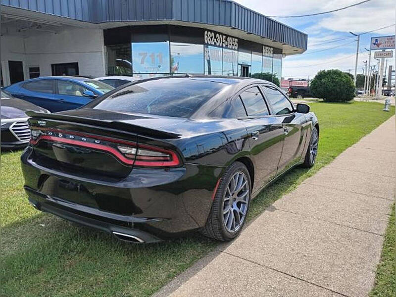 2017 Dodge Charger SE